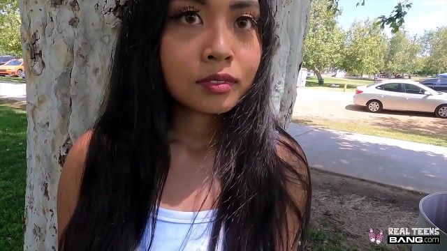 Luna Mills Bigboobs Real Realityporn Hot First Real Realporn Straight