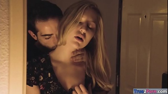 Helaine Petite Shaved Pornstar Straight Blond Blonde Amateur Babe