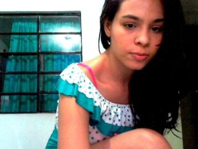 Alizzonxxx Medium Tits Pussy Female Shaved Pussy Brown Eyes